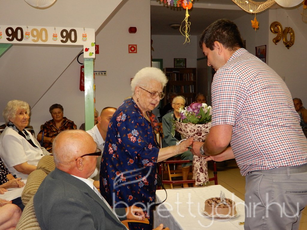 Marika néni 90 éves 04